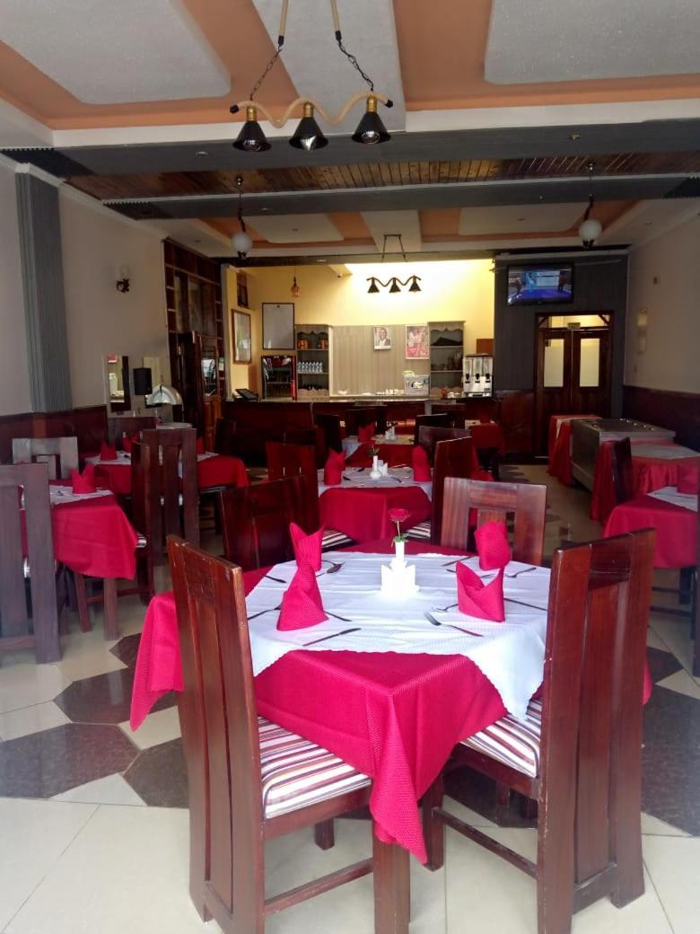 Hotel Winstar Eldoret Esterno foto